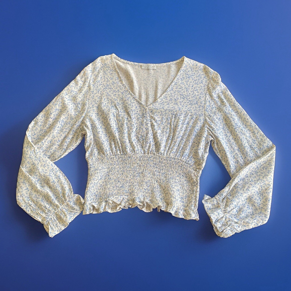 Paper Crane Tops - Paper Crane Puffy Sleeve Smock Top Blue & White Women’s Medium